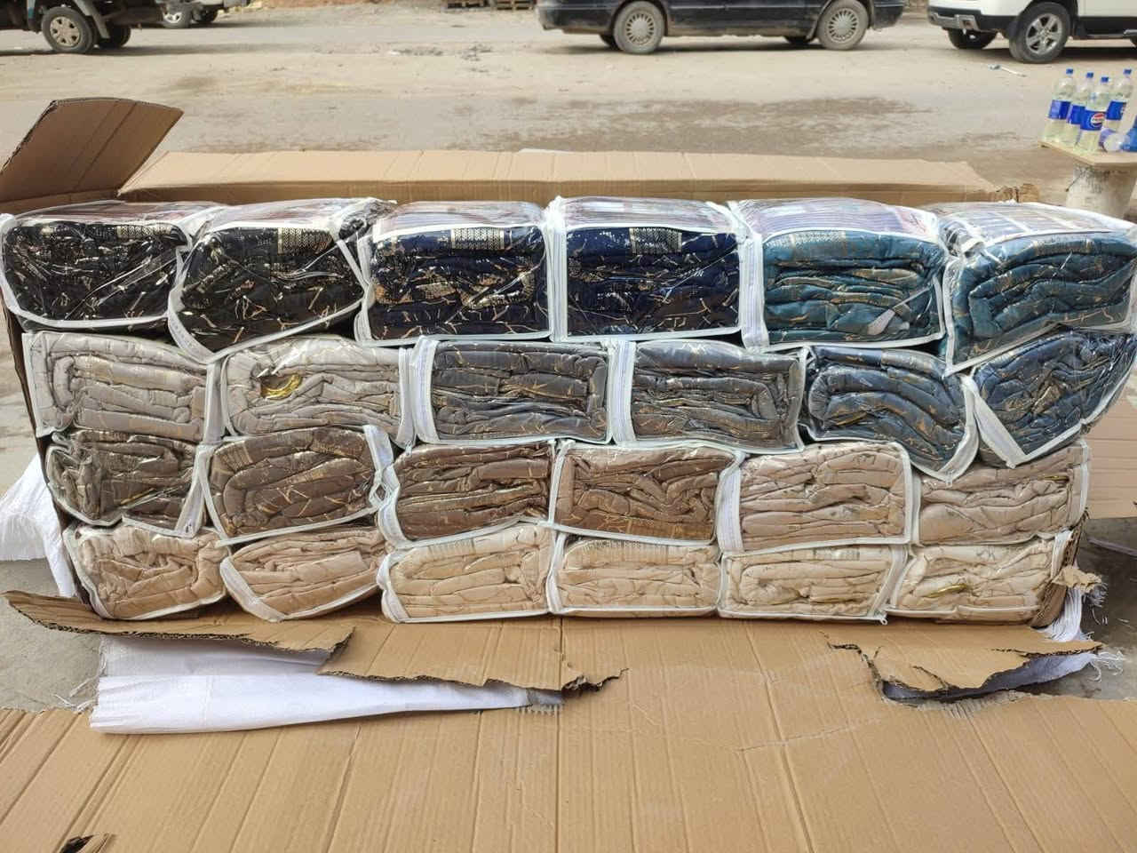 بردات مي الذهب جنطه قطعتين عرض 3امتار و70
 👈🏻 وارتفاع 3امتار و10سعر 20الف 👉🏻
عنوان سبع البؤر شارع بلقيس مقابيل جمله حسين


**إذا كنت صاحب هذا الإعلان وتريد حذفه لأي سبب، رجاءا أرسل رسالة إلى الدعم الفني**