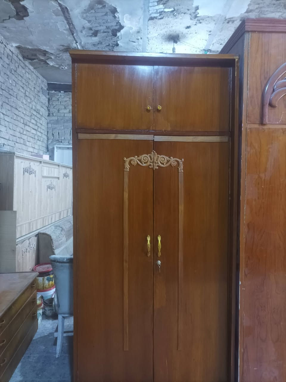 معمل ومعرض نجارة الرحمه چرابي ام النفر عدد 3 البيضة سعرها 50 والصاجيات على 40 بوفيات عدد 3 قياس مترين ونص سعر الواحدة 120 كنتور بابين السعر110
چزامة رفوف سعر 40 ميز مرايا عدد 2 سعر الواحد 60 أيضاً بوفيات جديد قياس مترين ونص سعر الواحدة210 نجارة درجة اولى ولدينا بوفيات جديد وسط سعرها 175 ولدينا جميع قياسات البوفيات  بلد سوق المسقف قرب جامع بلدالكبير للأستفسار الأتصال على الرقم *********** او مراسله الصفحه
