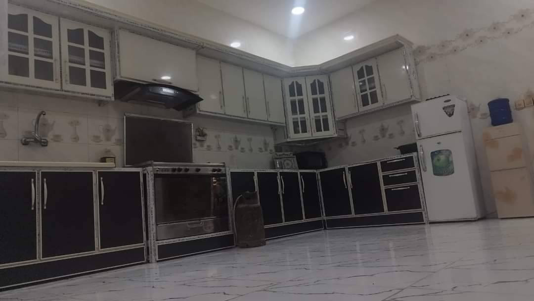 دار للبيع  طابقين بناء حديث📌🏘
 المساحة 220م٢ / عرض الشارع 8م 

طابو زراعي سند 25 تحويل مباشر 
 البناء طابوك السقف صب كونكريت
 مطبخ ، هول ، أستقبال ، غرفتين ، مجمع صحيات داخلية وخارجية 
الطابق الثاني يحتوي على غرفة 
الموقع : بابل الحلة الوردية داخل قرب مدرسة مالك الاشتر الابتدائية 
السعر : 96 مليون قابل للتفاوض  

للأستفسار الاتصال على الارقام 
***********  امير 
*********** امير
