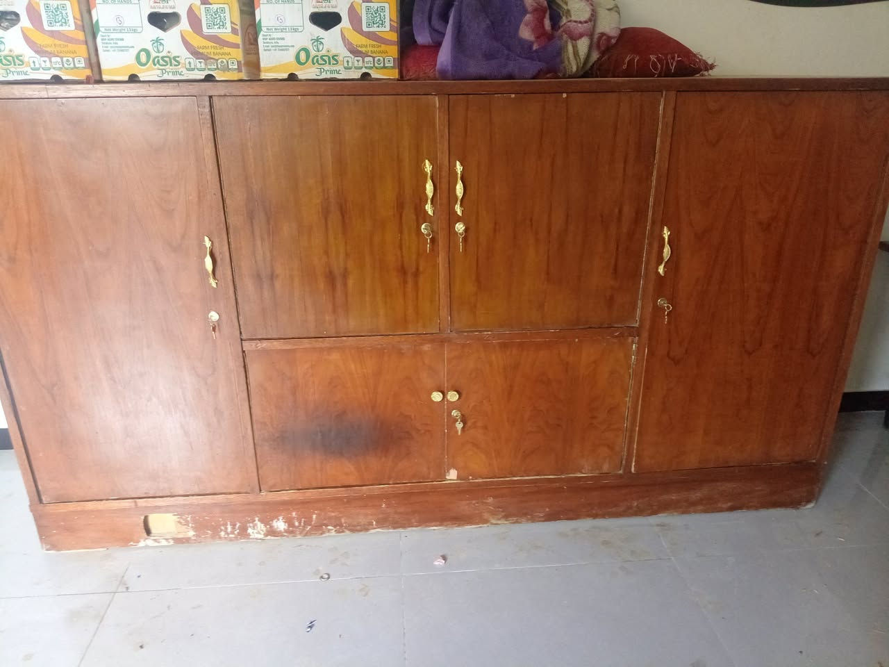 سلام عليكم بوفيه تسكام طابقين مترين ونص شراي اتصل
سعر ١٢٥  عنوان ديوانية جلبية 
***********
بي وتساب
