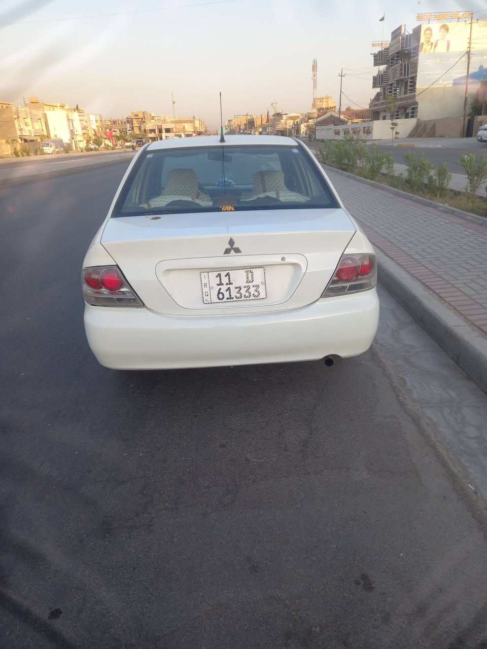 السلام عليكم سياره لانسر البيع حادثها جاملغ امامي بدون داوخل السعر ٦٥ وبيها مجال رقم ***********٢

