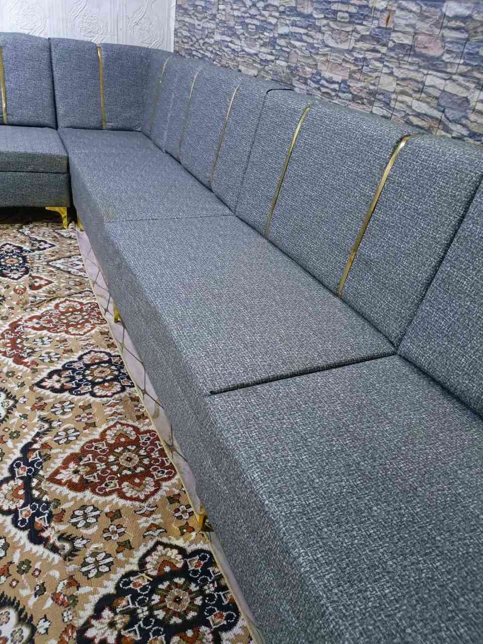 تخم ديوان 6 قطع 11 نفرات تفصال مامستخدم ولا دقيقه خشب لوك سفنج بلوك كلش قوي قماش كتان 300 بي مجال قليل الي يريده يراسلني توصيل موجود   @الجميع


**إذا كنت صاحب هذا الإعلان وتريد حذفه لأي سبب، رجاءا أرسل رسالة إلى الدعم الفني**