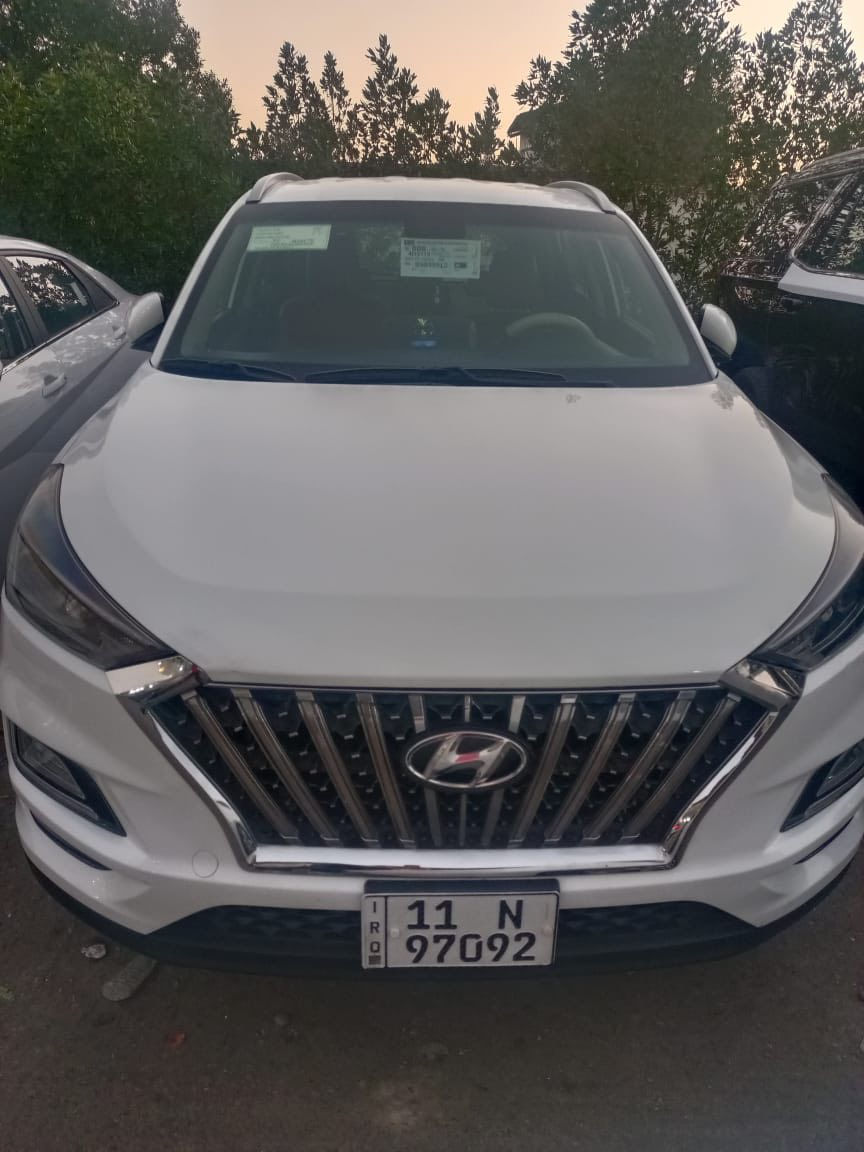 السلام عليكم للبيع توكسان 2020 بيةة بحافه البنيد ٣ رصعات صغار والباقي كفالةة عامة ماشيةة 92 الاف 
السعر 210 وبيةة مجال بسيط
 ***********
