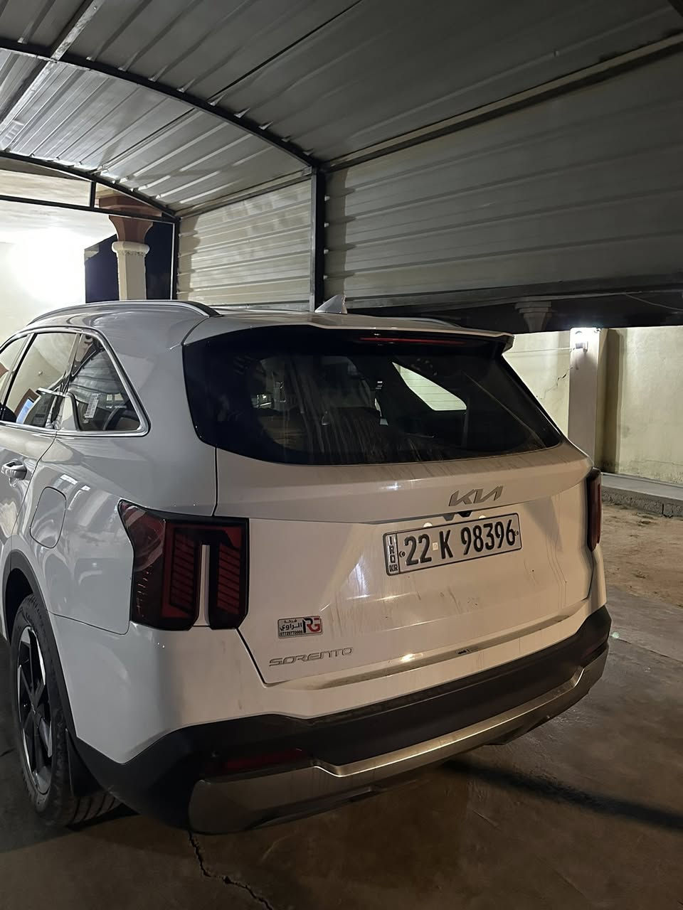 السلام وعليكم سيارة سورنتو 2025خليجي 
المواصفات
محرك٣.٥ v6
مري شفط 
تبريد٣قطع 
٧راكب 
اطارات قياس ١٨
شاشه قياس١٨
شاشه كاربلي
گير موس 
رقم شمالي اربيل 
تحكمات استيرن 
مانع انزلاق
انضمة سياقه 
شاحن لاسلكي 
شفتات ب ستيرن
بردات خلفية 
دخول ذكي للسائق والركاب 
المصابيح ثلاث عدسات 
كاشف ضباب 
كامره اماميه قطعتين 
هاند بريك كهربائي
كشانه كهرباء
كتلوكاتها موجوده مالات الشركة
اضاءه محيطيه على دشبول والبوب62لون
جنطة شفط
جامات أوتو تصعيد وتنزيل
السيارة دبل بصمه وليس سويچ
شاحن ماگسيف
بعد مواصفات الخليجي معروفه 
والسيارة مامتعوبه بعدها على وضع الشركة 
ممشى السيارة ٥٧
بعدها ب ضمان الشركة ٥سنوات
النضافة١٠٠/١٠٠
المو شراي لاتعبني
الهزه مالتها جديده 
الدهن بدلتو قبل سبوعين الاصلي شرط ويمشيك 5000كيلو
مكان السياره صلاح الدين قضاء بيجي***********
هاذا الرقم بي واتساب 👈***********
السعر٣٠٠وبيها مجال
