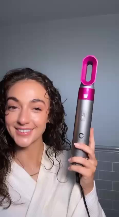 الاسم: شسوار 5×1
الوصف: ✨ مصفف شعر متعدد الوظائف 5 في 1 بتقنية الهواء الساخن ✨
احصلي على إطلالة شعر مثالية بكل سهولة مع مصفف الشعر المتطور الذي يجمع بين التجفيف، التمليس، التمويج، والتكثيف في جهاز واحد عملي وأنيق.

💖 المميزات:
 • ✔️ تصميم 5 في 1 مع رؤوس متعددة تناسب جميع التسريحات
 • ✔️ تقنية الهواء الساخن لتصفيف سريع وآمن
 • ✔️ يحافظ على نعومة ولمعان الشعر
 • ✔️ سهل الاستخدام وخفيف الوزن
 • ✔️ مناسب لجميع أنواع الشعر
 • ✔️ تحكم بدرجات الحرارة والسرعات

السعر 20والتوصيل ٥ لجميع محافظات العراق🫶


**إذا كنت صاحب هذا الإعلان وتريد حذفه لأي سبب، رجاءا أرسل رسالة إلى الدعم الفني**