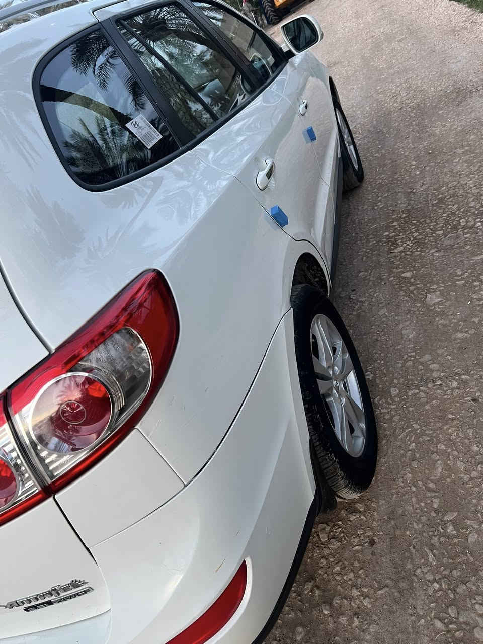 السلام عليكم سنتافيا 2011 رقم واسط دولي بسمي سنويه لل31 
فول مواصفات مكينه سته سلندر سبعه راكب تخم تاير حداديه بصمه فتحه 
تبريد جاهزه للاخير. 
السعر. 150 
وبيه مجال 
مكاني بابل 
للاستفسار الاتصال بالرقم ***********
