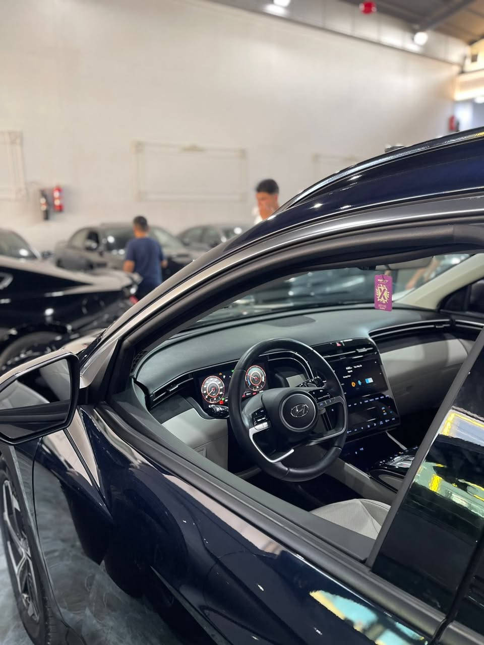 Hyundai Tucson Hybrid Limited 2024 AWD                                                هيونداي توسان هایبرید لمتید امریکی 2024  
ماشية 17 الف مايل فقط 🔥
سيارة دخول جديد 🇺🇸
رقم كاتي دهوك وتگدر تترقم اقليم

محرك 1.6 تيربو هايبرد اقتصادي
دبل AWD
فول مواصفات ليمتد
شاشة كبيرة + عدادات ديجيتال
كاميرات 360
رادار وحساسات
بانوراما
مقاعد جلد تبريد وتسخين
تشغيل بصمة
LED
Apple CarPlay + Android Auto

السيارة بها:

* الجاملخ  امامي ايسر
* نص باب خلفي سايق
* نص الجاملخ خلفی ايسر
* صندوق کلیر امریکا

سونار و فحص ایتالی موجود ل سیارە  🔥
السيارة تشتغل وتمشي

للاستفسار:
***********
واتساب موجود
