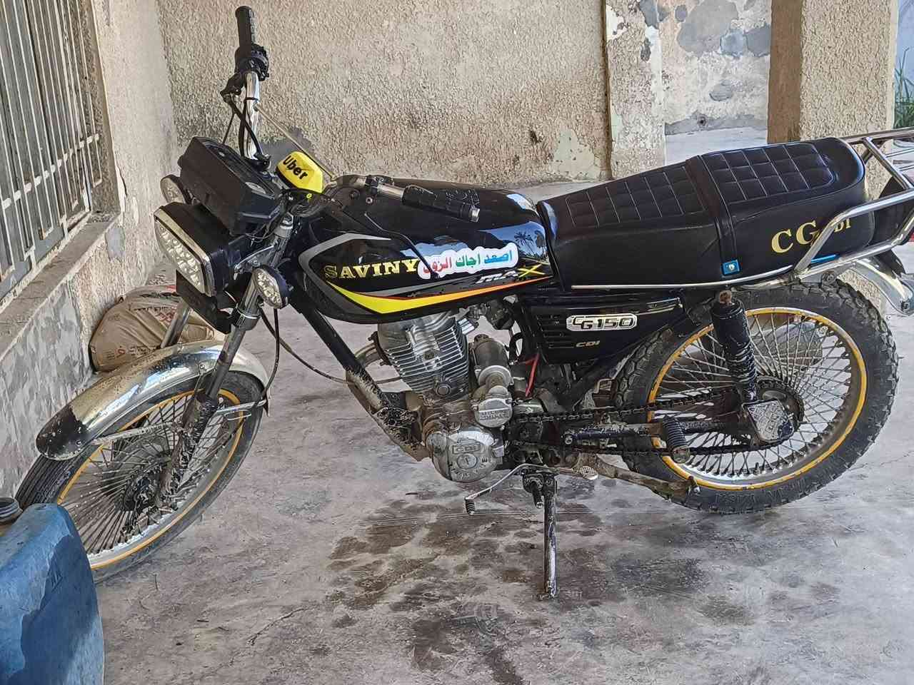 السلام عليكم دراجه تجميع بدون اوراق ، محرك 200cc لا مجفت ولا شي  ، كهربائيات كله شغاله تجي تفحص يراد الع ترتيب السعر 330بيه مجال تواصل خاص او واتساب *********** اتصل ورجاء إذا ما تشتري لا تشبع كلبي حبيبي أقره المنشور
