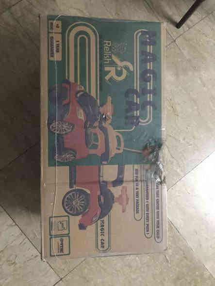 السلام عليكم للبيع غير مستخدم 
١- كرسي هزاز  سرع بي وبلوتوث وموسيقى الجديد 85 عارضه 70 الف
2- سيارة حجم كبير ومشاية تفتر ستيرن يمين ويسار ومن  العصا هم تفتر سعره 35 الف
3-سياره صغيره ومشاية بس ماتفترمن العصا 25 
4- كرسي اطفال جديد 10 الف
للتواصل واتساب ***********
