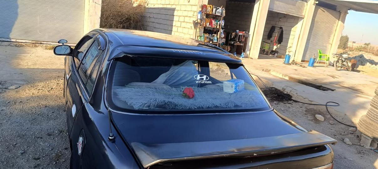 سوناته تو رقم ديالى موديل 94 كير ومكينه مكفوالت تفئه تبريد منضومه كامله شادلهه مكفوله من ضربه سياره حلوه وجاهزه مال جناي وستخدام شخصي السعر 45 وبيهه مجال ***********تصل ودلل لمكان شهربان واذا اكو مراوس بوز نضيف
