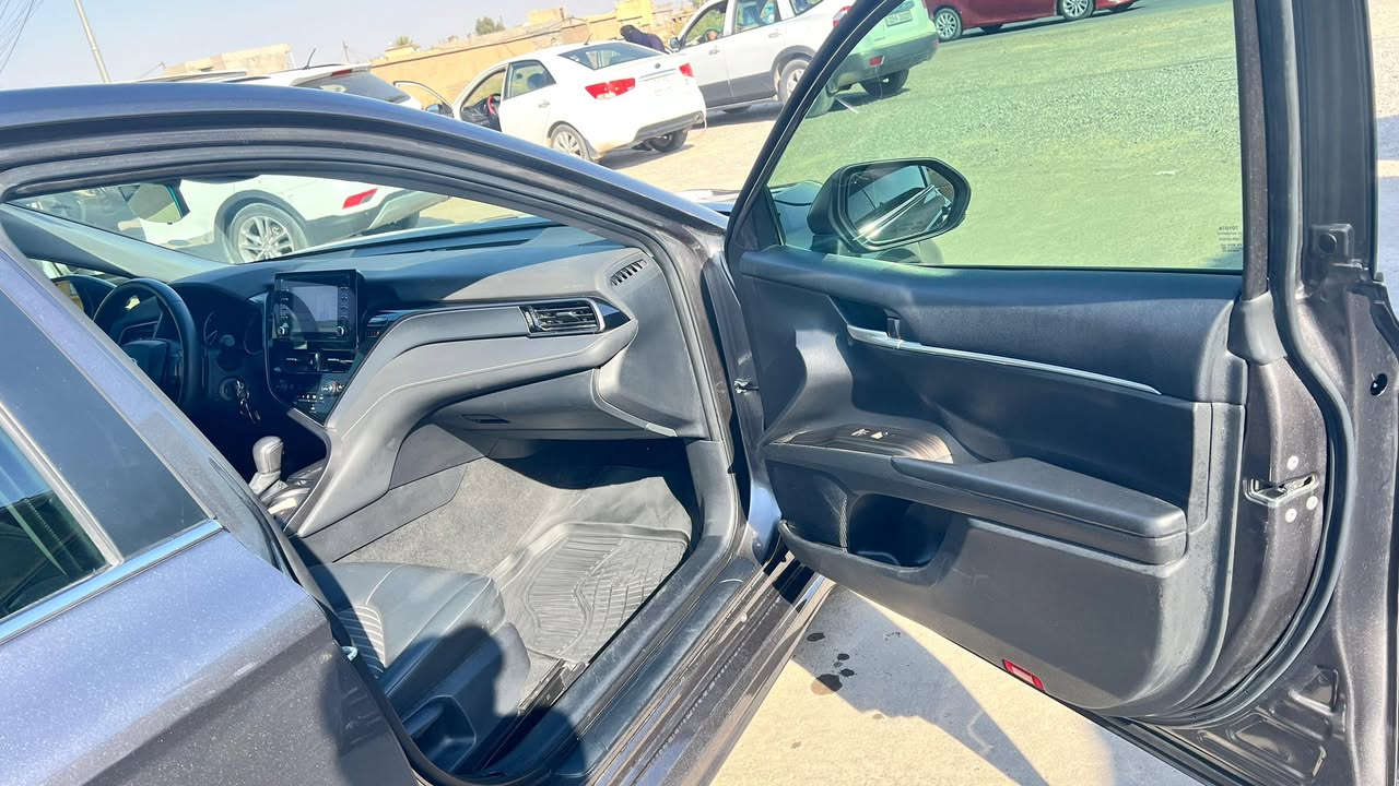 كامري se2023 كلين كلين تبدين دعاميه فقط
مرقم معوقين صلاح الدين وكاله عامه من الشرعي
سنويه جديده
سياره مو ناقصها شي
كير محرك شرط
تدفئه تبريد شركه
السعر ٢٠٧ وبيها مجال للشراي 
مراوس ماراوس مده مابيع نقد فقط
للاستفسار .
***********
