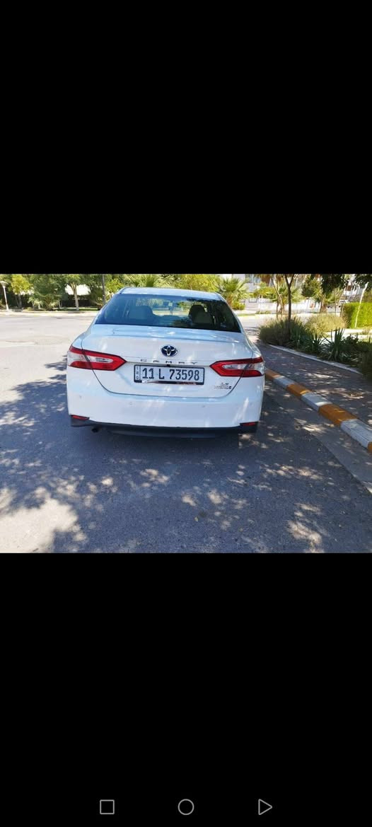 سلام عليكم كاميري تكسي دبي هايبرد   2019 محدث 2022 سياره رقم بغداد بيهه بل جاملغ الخلفي ضربه وباب وره سايق مكينه وكير مكفوله ١٣٥ ورقه مكاني ديالى خانقين ***********
