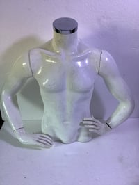 مانيكين رجالي • نظافة ٨٠٪ • كمية متوفرة