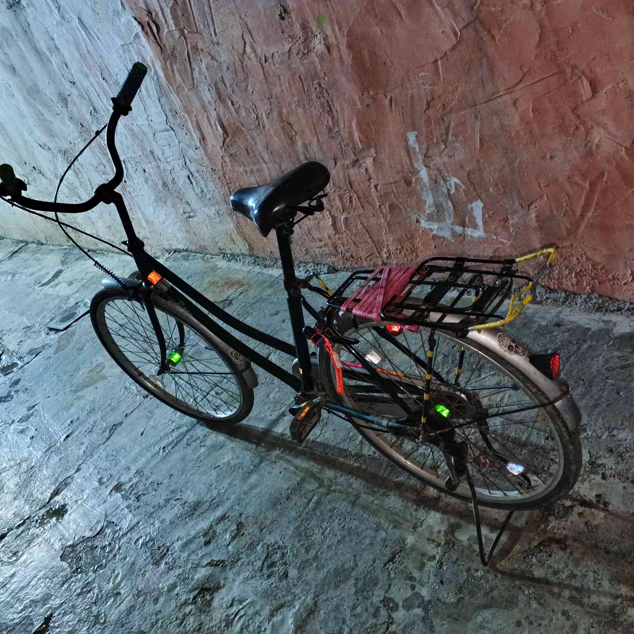 السلام عليكم بستكلات اثنين للبيع


**إذا كنت صاحب هذا الإعلان وتريد حذفه لأي سبب، رجاءا أرسل رسالة إلى الدعم الفني**