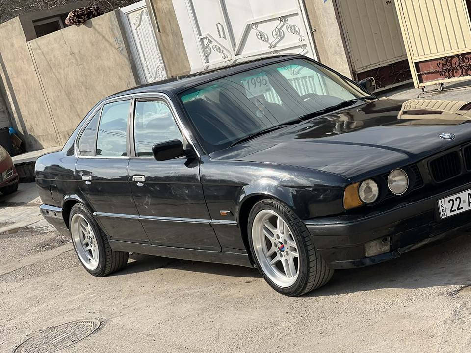 مۆدێل 1995
مەکینە 528
گێڕ عادی
تایەو ویلm
ناو فۆرمیگا
شاشەو کامێرا سەنەوی تا2030تازەیە لایت عەدەسەو زینۆن.   
نرخی 68 گەڵاو مەجالێ کەم           ***********
*********** شمشمل, السليمانية
