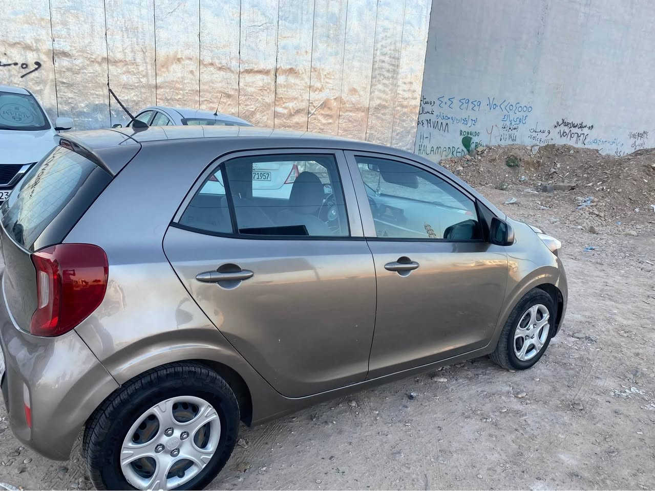 کیا پیکانتۆ ٢٠١٩ ٣ پارچە سبوغە جمپەکی پشتی هەیە سەیارەکە خاوێن مایتەوە گیر مەکینە بە شەرت نرخی ٩٣$  ژمارە تەلەفۆن*********** أربيل, العراق
