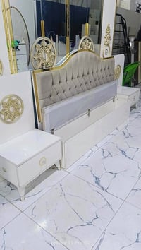 غرفة مستخدمة • غرفة نوم مستعملة • غرفة نظيفة • غرفة للبيع • غرفة اخشاب