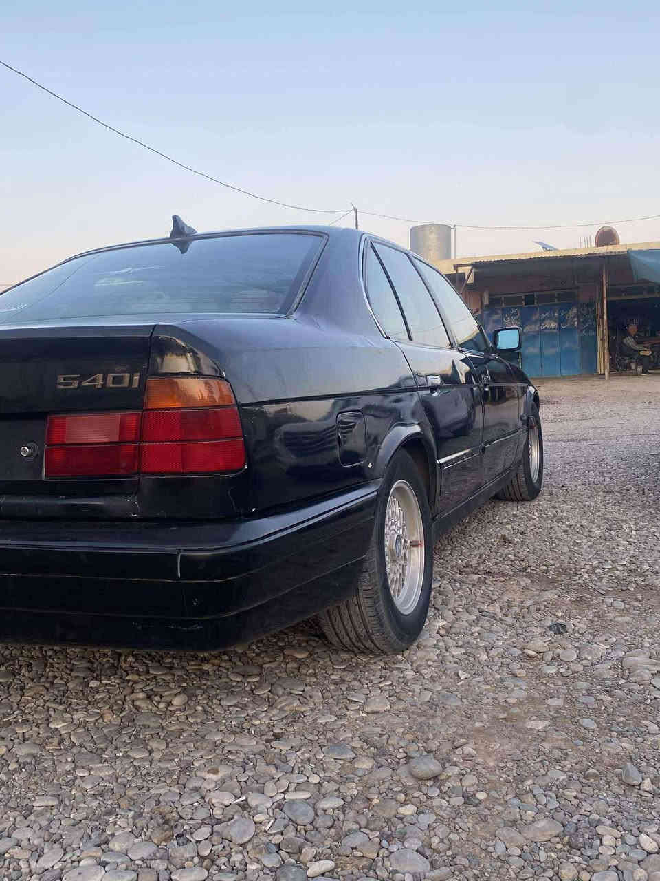 ٥٢٥ مفتوح كير أوتو موديل ٩٠
نقوصات السياره 
الكير من يحما يكوم يخربط 
دواخل يحتاج بطاين ٢ صفحه السايق
كشنات يحتاج تغليف
جامرلغ الخلفي صفحه سكن بي ضربه 
سنويه لحد ٢٠٣٠ أرقام إنكليزي جديد 
سياره باسمنه أتريد تحويل أو وكاله 
سياره مكانها ديالى سعديه الجبل 
*********** السعر ٤٥$
