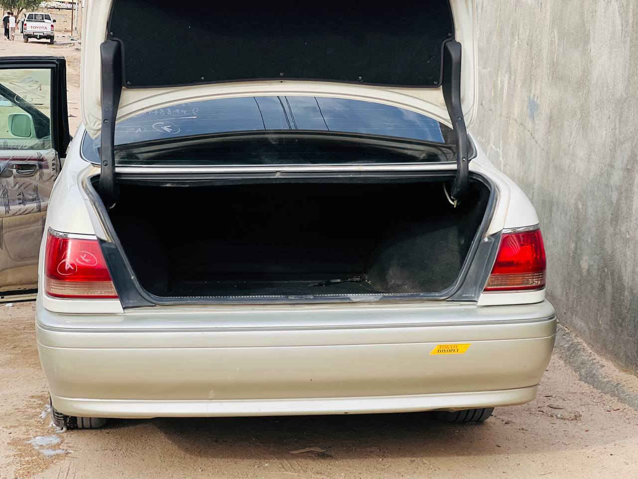 ‏سلام عليكم.                                           يوجد لدينا سيارة جنون مكفوله من الضربالقص والنقل جثة سيارة دكمتين مقفولة من الحدادية من تواير سيارة جاهزة سيارة مواصفات موديل 2002 السيارة جاهزة من أي شيء ولا يوجد ضرر السيارة سعرها 145 وبيها مجال الطيب سيارة جاهزة كشنات كهربائي السيارة باسمه سيارة تحويل ثاني يوم رقم صاحب السيارة ***********
