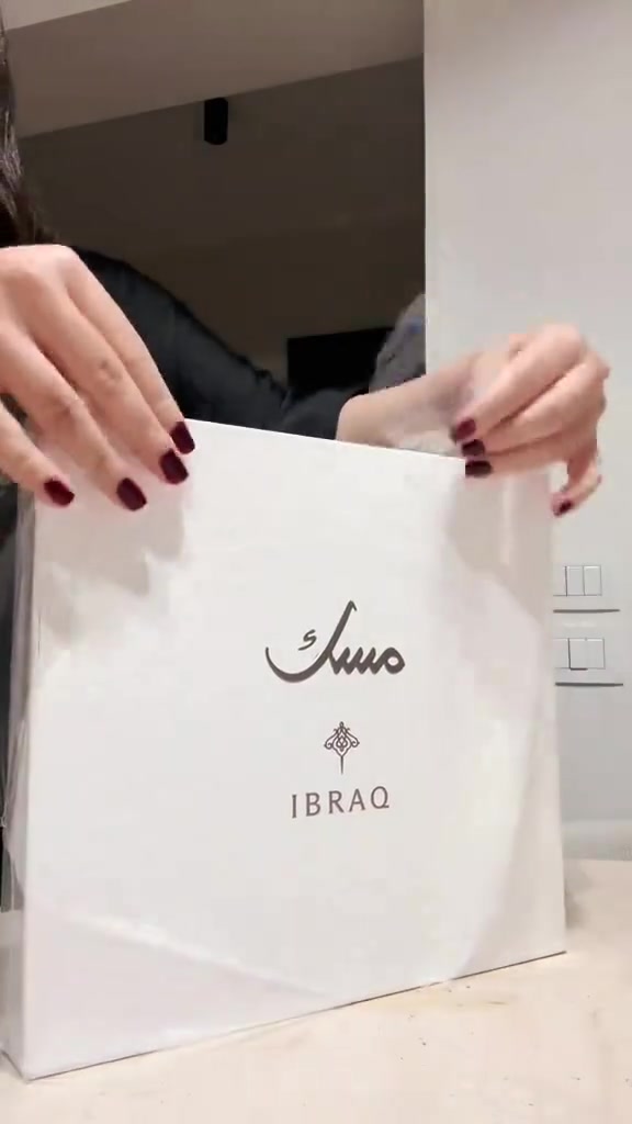 توفر من عطور تاج👑 الفخامه
مجموعه مسك 3في 3 من ابراهيم القرشي (الشمس ،الليل ،القمر ) 
العطور الرئيسيه حجمها 75 مل ومجموعه مني 10 مل ثبات فرحان روعه الاصلي مع الضمان للحجز مراسله الصفحه او واتس اب *********** او*********** يوجد توصيل داخل الموصل والمحافظات
