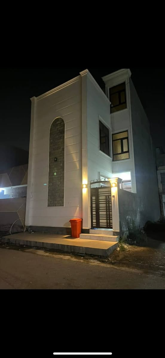 السلام عليكم بلازحمة دار للبيع المساحة ٨٠ متر بعقوبة الجديدة السلام عليكم بيت للبيع بعقوبة الجديدة شارع الدهالكة حديث ٨٠ ***********مؤجر حالين ٧٠٠ الف للبيع الاتصال ع الرقم الموجودمؤجر حاليآ ٧٠٠ ألف بناء حديث الاتصال ع الرقم الموجود
