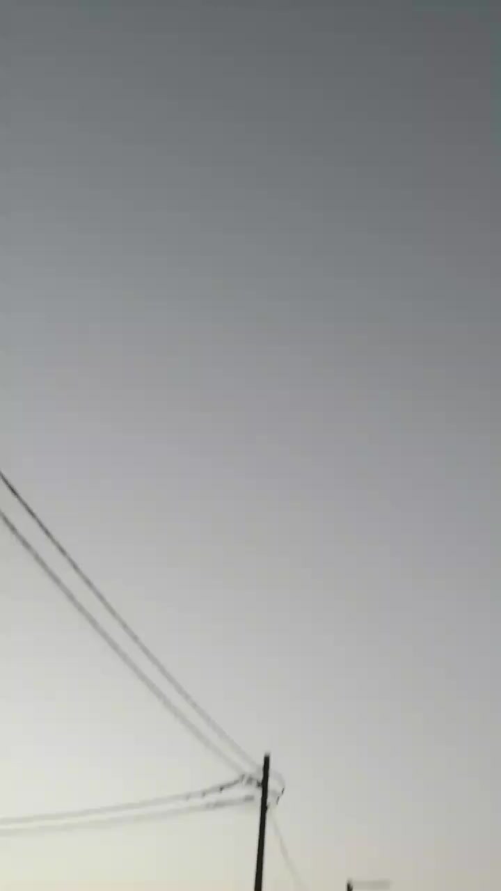 سلام عليكم كيه ريو للبيع موديل 2009 خليجي محرك 1600به خيط بخار تخم تأير كهربائي حدايديه كل جديد بيه بارد بل بنيد وباب السياق مرخايه  السعر 80وبيه مجال مكان نجف رقم التليفون***********
