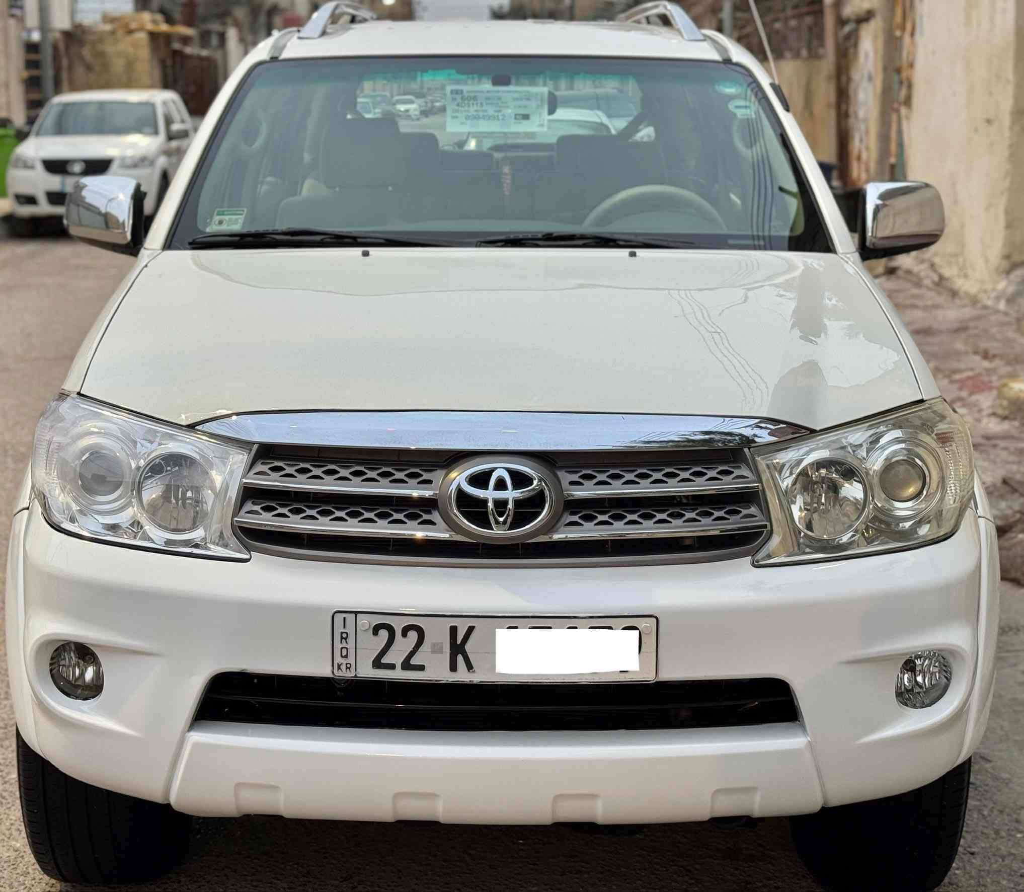 السلام عليكم للبيع تويوتا فورجنر موديل 2011 وارد خليجي كفالة من الضربة والتبديل صبغ بيها بس البنيد ولباقي كفالة عامة من كلشي مكينة وكير مكفولات حجم المحرك 4سلندر 2700 حدادية وتخم تاير كلة جديد تبريد 3قطع 7راكب فورويل شغال شاشة وكامرة رقم شمالي اربيل الجديد راعيها بلبصرة شرط التحويل سيارة جاهزة برغي ما بيها نقص كلها بلادية وعلى وضع الشركةوالسيارةماتعبانةابد وجديدغراضها وعدتها بلادية 

_______________________________________

العنوان : البصرة .

السعر : 168وبيها مجال .

للأستفسار الأتصال:***********//***********
