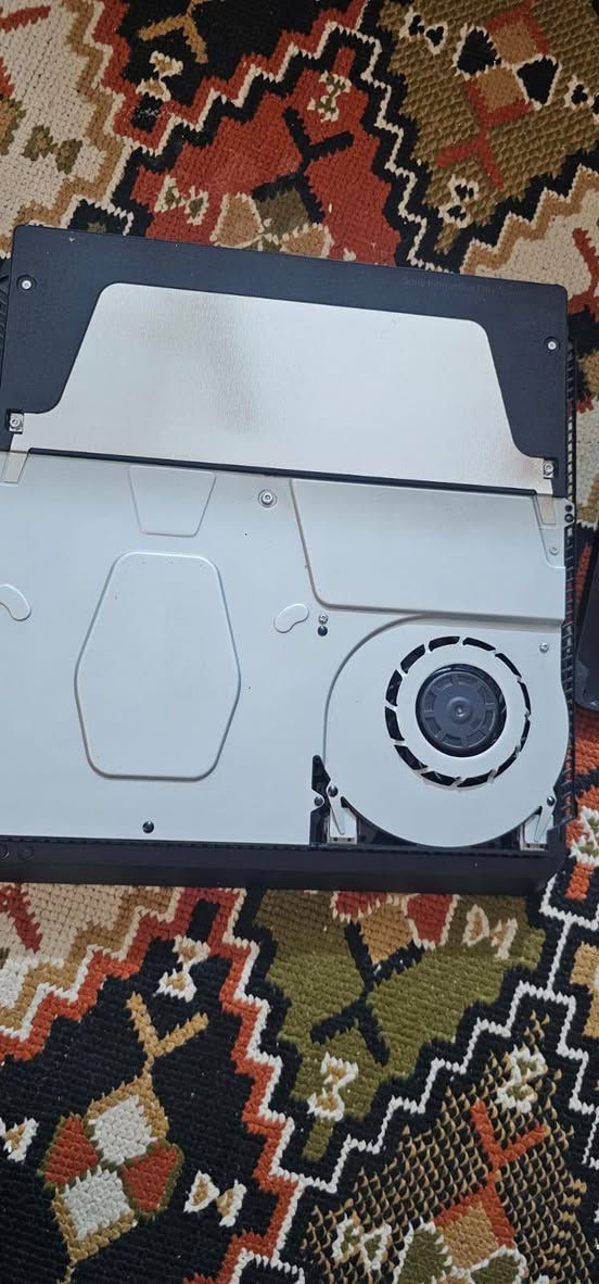 بلي ستيشن 4 سلم مهكر ذاكرة 500 نظام 12 ما مفتوح ولا مصلح يجي ويا يدة و5 العاب
جهاز اوربي اخو اخو جديد هي قطعه


**إذا كنت صاحب هذا الإعلان وتريد حذفه لأي سبب، رجاءا أرسل رسالة إلى الدعم الفني**