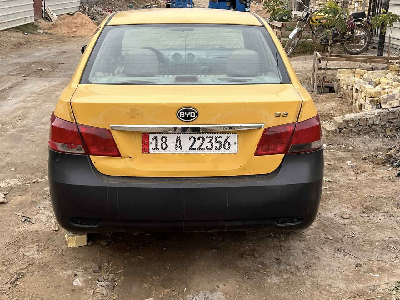 السلام عليكم
بي واي دي جي 3
موديل ٢٠١٣ كير عادي 
بصمه لوحات جدد انكليزي بابل
مكينه وكير جدد 
مكينه هوندا ياباني 
كير عادي
السياره معمره جديد
حداديه جديده 
كهربائيات المكينه جديده 
نقصها صبغ 
مكان السياره بابل
السعر ٣٧ 

***********
