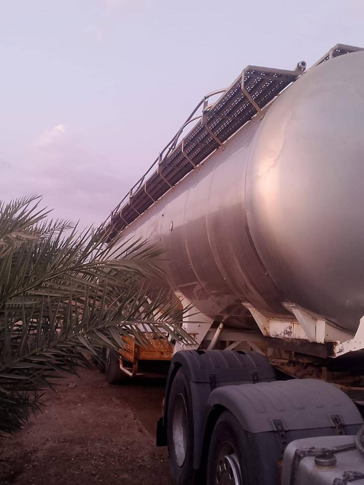 السلام عليكم 

تانكي للبيع 40 طن جاهز للعمل 
مكانه البصرة  / العمارة / الديوانية 
شوط ربع متخسر بي والتايرات جدد شرط النقشة بيهن. 
مستعجل عالبيع
***********
