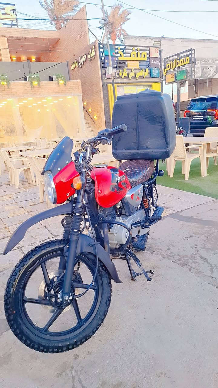 السلام عليكم بوكسر للبيع ***********
