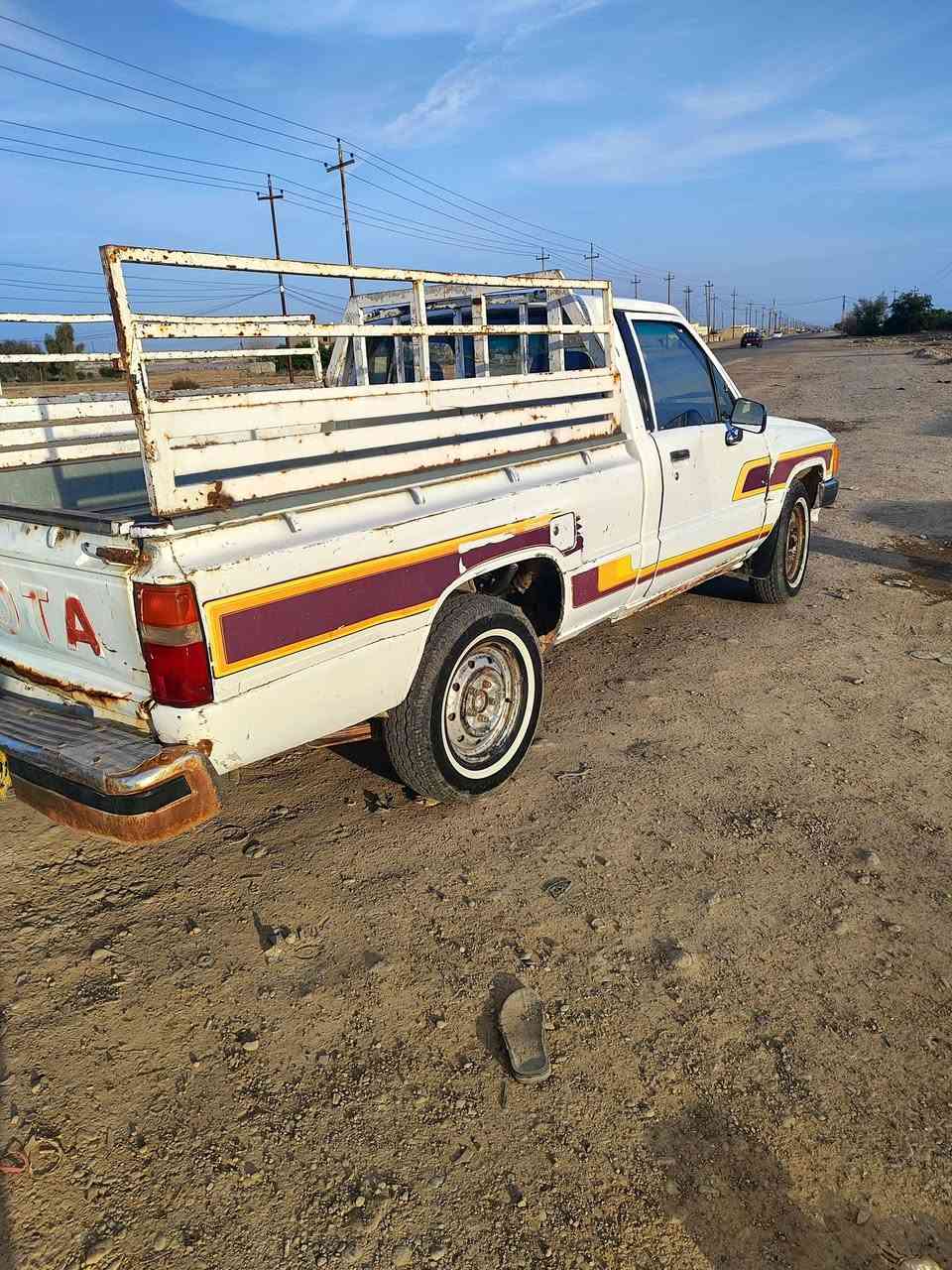 السلام عليكم مكلف بل النشر بيكم 88خمسة كير كير ومحرك وصدر وتخم تاير جديد كشر وقرفة  سيار جاهزة رقم صلاح الدين صدامي شرط التحويل مكان السيارة العلم خابر صاحبهة اني مكلف بل النشر *********** بيع نقد بدون مراوس السعر 30ورقة
