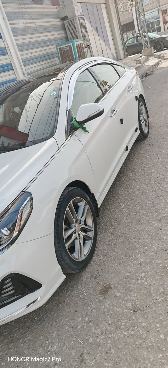 سوناتا موديل 2019خليجيً سياره كفاله كفاله عامه من كلشي. سياره فول فول لتختهً سياره جديده معنى كلمه ماشيه 120الف السعر 198وبيً مجال حك جيه اتصال ***********
