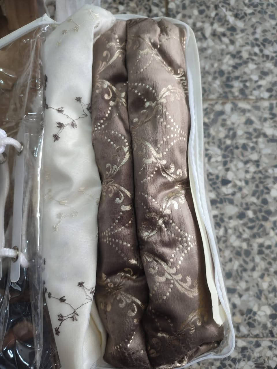 بردات مي الذهب تجي 3قطع وياهن تول سعر الجنطه 25,
عنوان سبع البؤر شارع بلقيس مقابيل جمله حسين،


**إذا كنت صاحب هذا الإعلان وتريد حذفه لأي سبب، رجاءا أرسل رسالة إلى الدعم الفني**