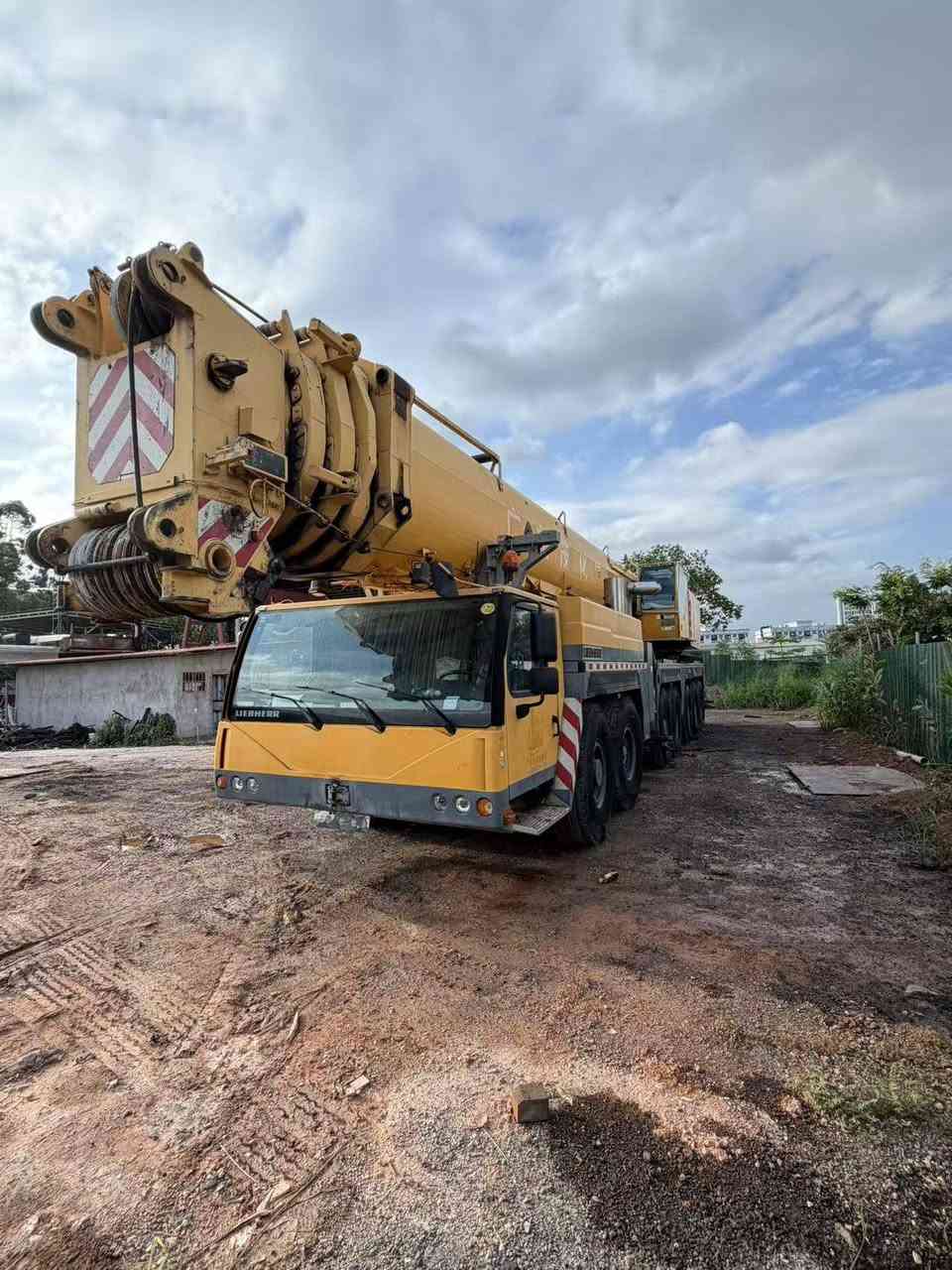2009 LIEBHERR LTM 1400-7.1 FOR SALE


**إذا كنت صاحب هذا الإعلان وتريد حذفه لأي سبب، رجاءا أرسل رسالة إلى الدعم الفني**