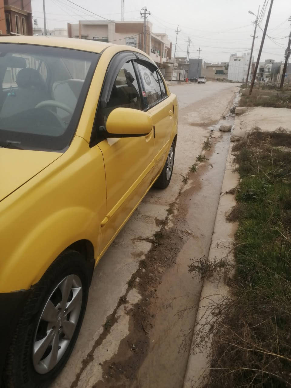 السلام عليكم
🚗 كياريو2012للبيع
مابيها ضرر          محرك14
سنوية 2026.      رقم نجف
هيئة460عل شاري     كاربون ببها
شرط التحويل
سعر:85
*********** اسيا
