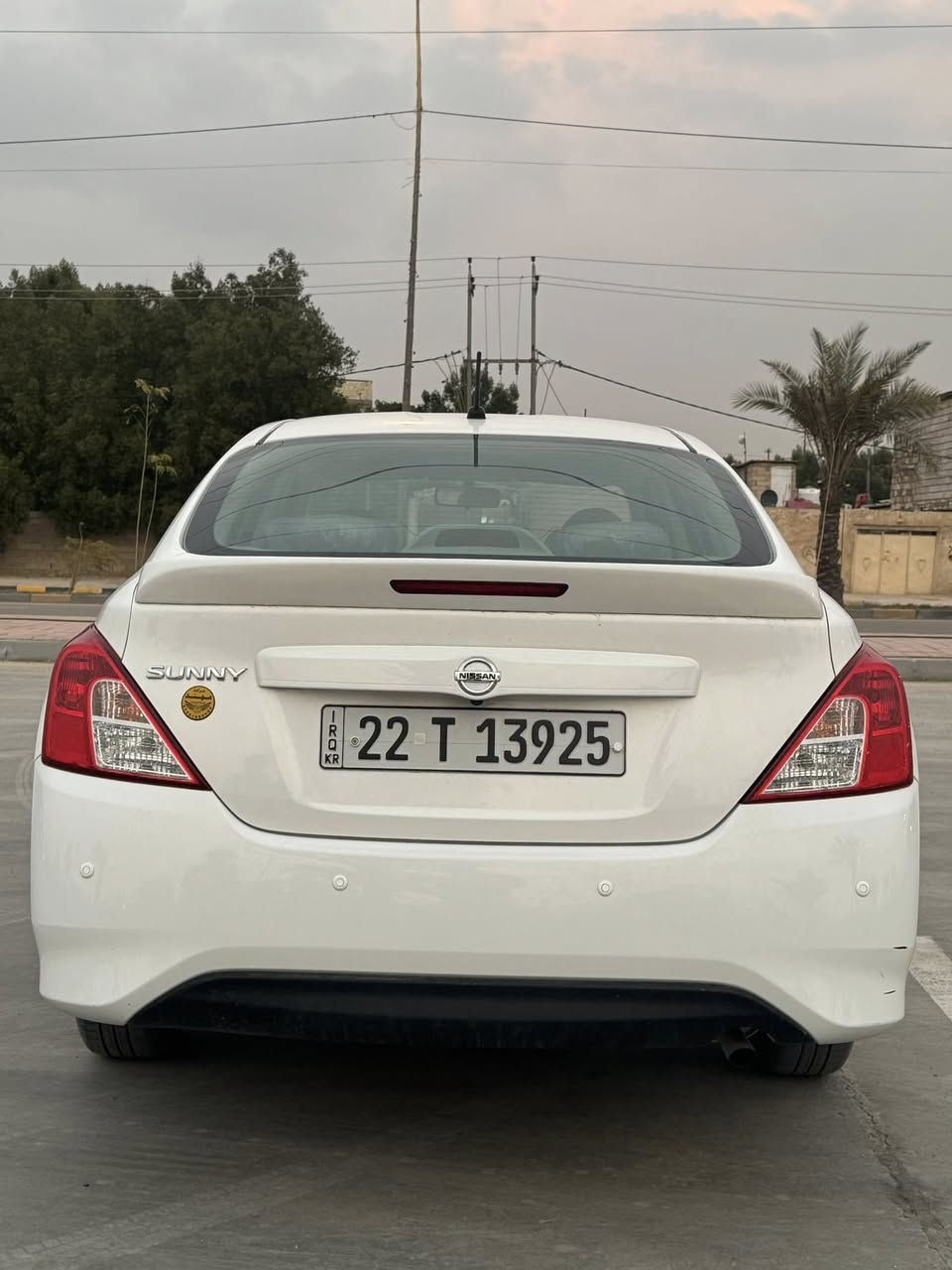 🔥نيسان صني 2025
-ماشية 9 الاف
-اربع جامات كهرباء
-شاشة
-السيارة كفاله عامة من صبغ وضربه وبارد وتبديل ماعدا شخط باب السايق جداً خفيف باقي بس خيال وصاير جوة وموجود بالصور 

السعر : 125
المكان النجف 
***********
