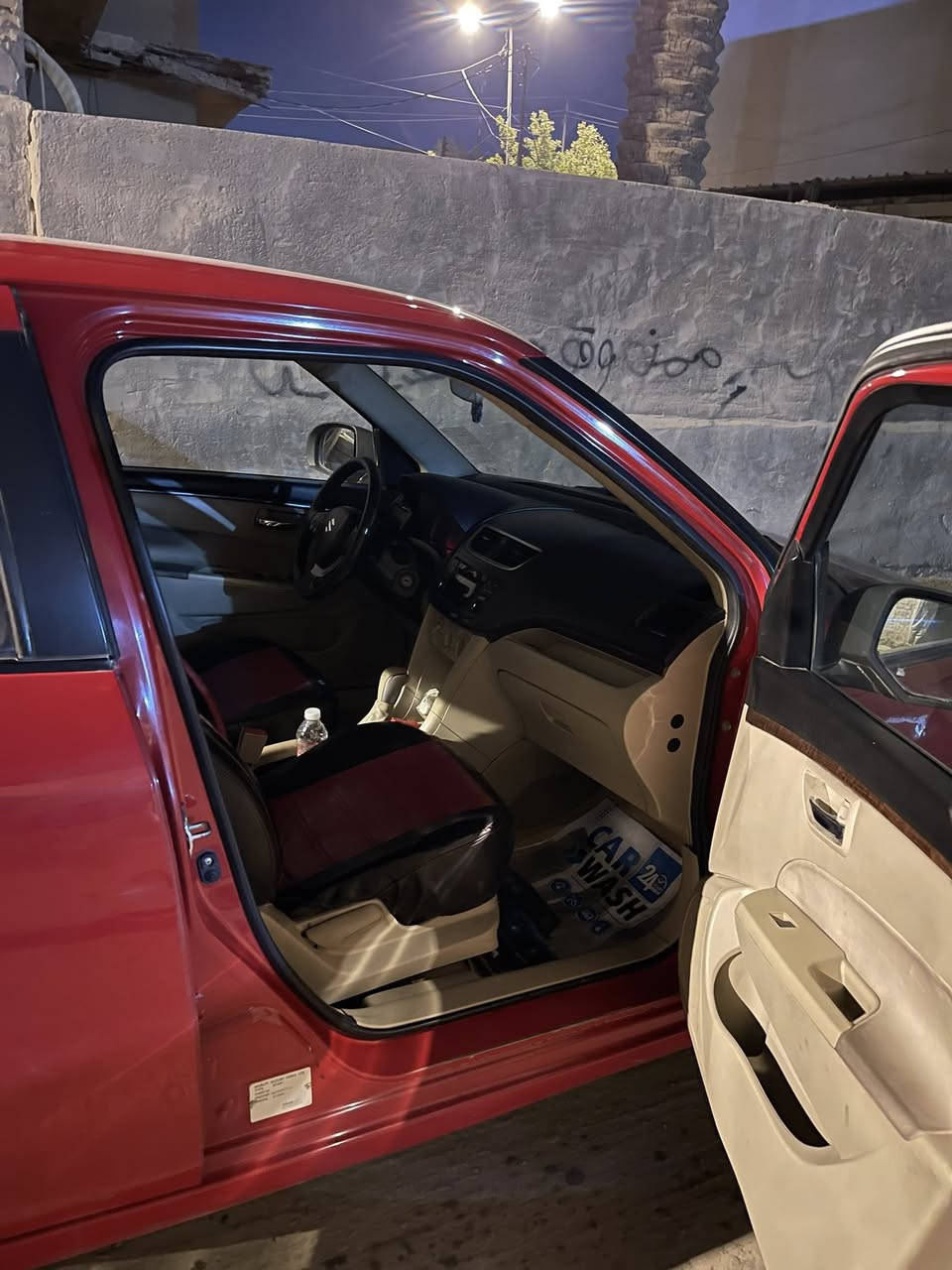 السلام عليكم  ، 
 سازوكي للبيع 2014 مشتريها وكاله زيرو ماشيه 113 الف تخم تايرات جديده بيها حادث جنطه مبدل وكاله جديده وجاملغات الخلفيه من جهت الجنطه اصبعين تعديل بارد وصبغ على كدها مو قطعه كامله مصبوغه سعرها 67$ وبيها مجال حك جيه بس بلمعقول مكانها بابل الحله شارع الكورنيش  *********** متواجد واتساب وتحياتي للجميع .
