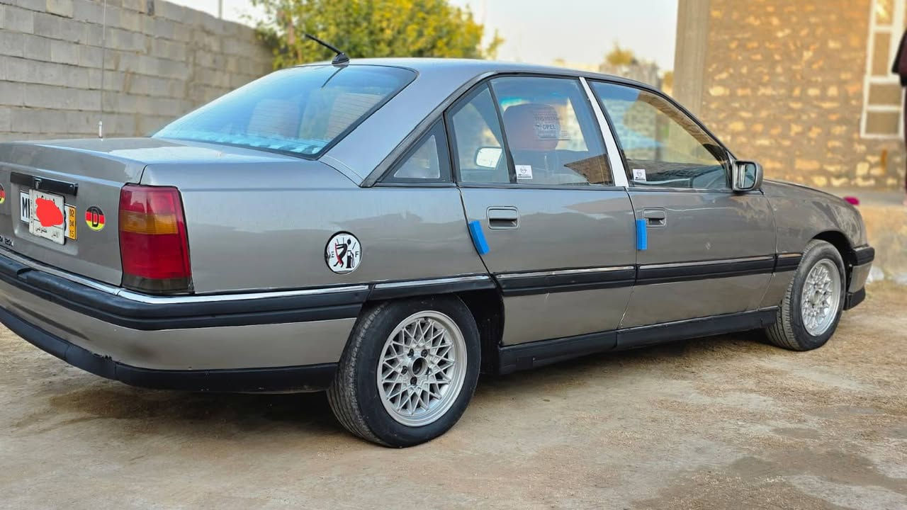 محرك الفين بلادي كير اوتوماتيك جاهزه كير محرك صدر ما نقصه اي شي سنويه جديده مسجل اناره تحويل مكان السياره
الرمادي السعر 35للستفسار ***********
