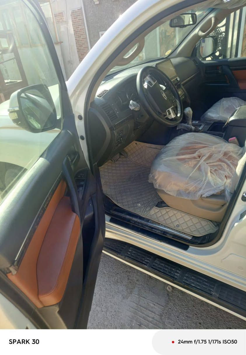 سلام عليكم لاندكروز موديل 2008 محدث 15سياره جديده  سياره ناعمه وحلوه  بيه تبديل جامع ايسر فقط باقي سياره مكفوله من كلشي رقم انكليزي بغداد  مكاني سياره زعفرانيه  الاستفسار ***********
