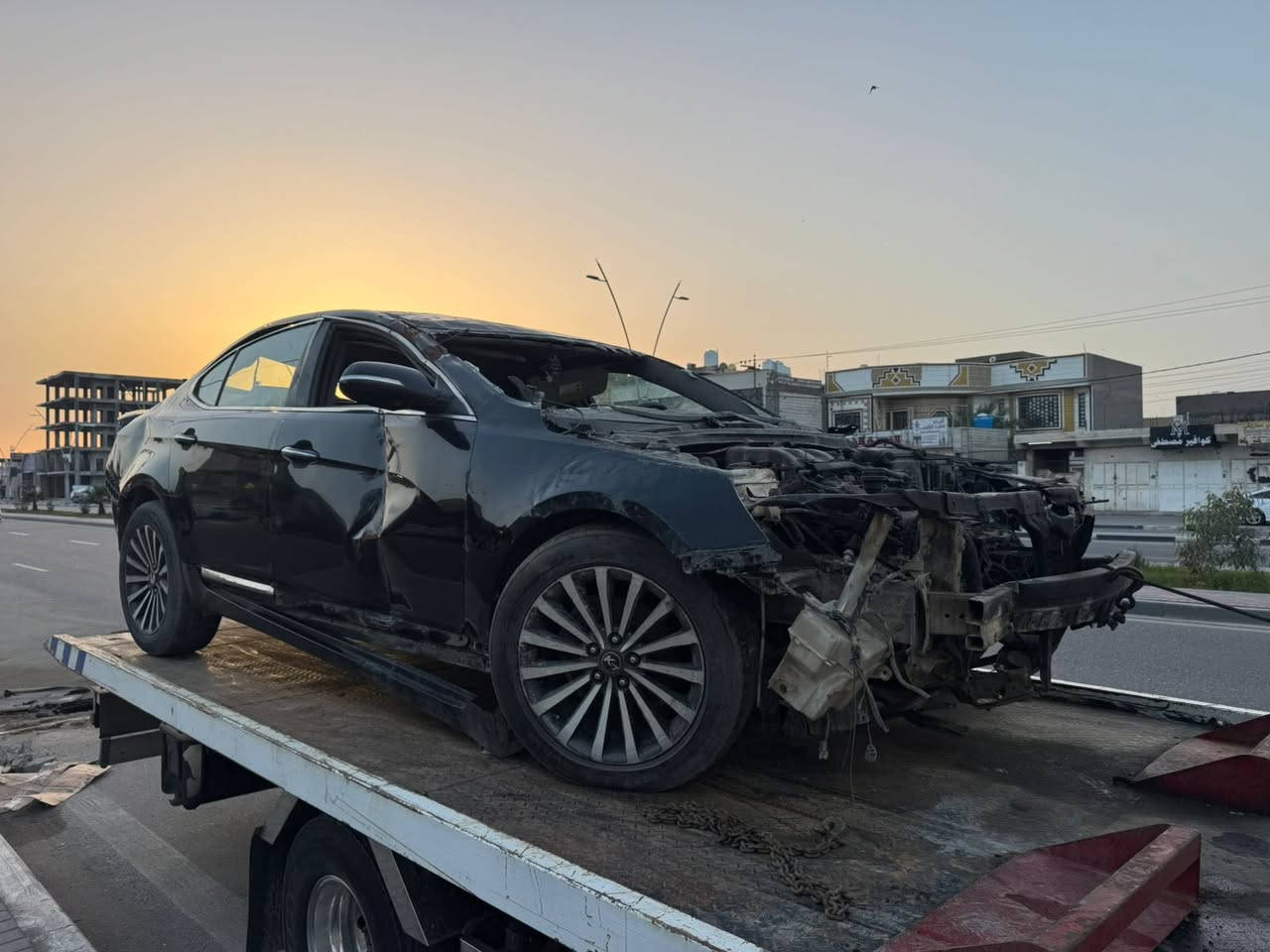 السلام عليكم كادنزا وارد كوري موديل 2013 رقم ميسان تحويل مباشر فول موصفات ماعدا الفتحه شغالة وتمشي ابيع على حادثها مكان السيارة بالبصرة مامتواجد على الخاص الشراي يتصل ويدلل 
‭‭0775 557 7656‬
