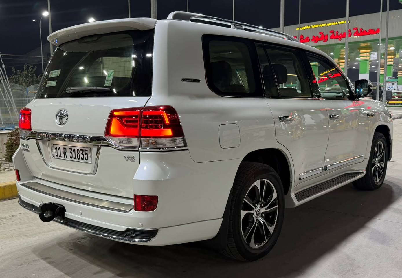 لاندكروز بحريني 2021 داخل قرميدي سياره جديده ماشيه 75 تخم تاير جديد كير محرك مكفولات سياره جاهزه من كلش 3 شاشات سنويه بأسمي .. عنوان سياره بغداد الاعضميه 
محرك 6 سلندر ...
السعر ..555.. بيع فقط
***********
