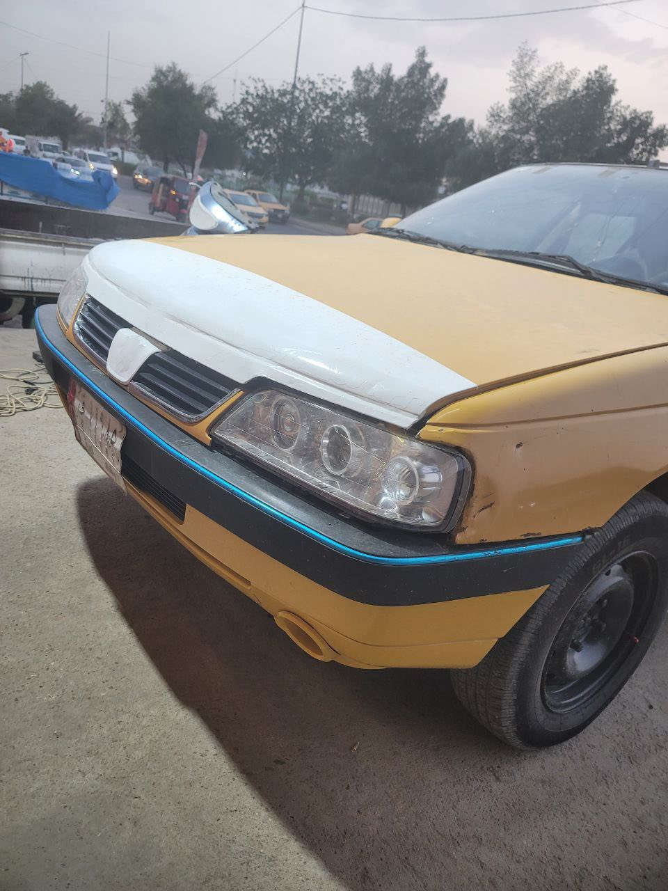 سلام عليكم بيجو GLXبيها مكينه فرنسي كير ومكينه كفاله تبريد تدفئه سياره مال شغل مديل ١١ تخم تاير جديد عينه وكلج جديد سياره كلشي شغال بيها رايدها ٢٥ رقمها الماني راعيها يريد تحويل بغداد ***********
