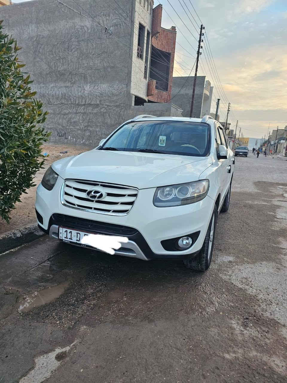 السلام عليكم سنتافيه 2012  الشركه العامه للسيارات محرك 3500 فول موصفات ماعده الفتحه والبصمه  مكان السياره بغداد ***********
