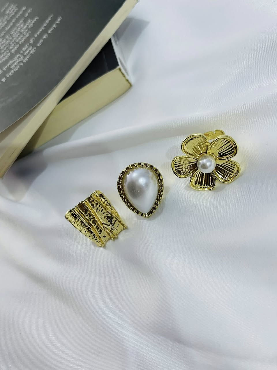 محابس ستانلس ستيل فخمة ومميزة طلاءها ثابت لايتغير والسعر :4 الف فقط 🫶❤️


**إذا كنت صاحب هذا الإعلان وتريد حذفه لأي سبب، رجاءا أرسل رسالة إلى الدعم الفني**