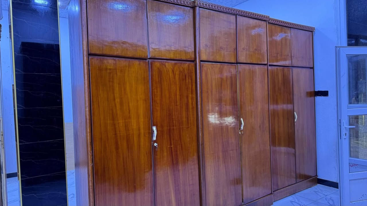 يوجد كناتير ٦ محلق مستخدم نضافه فول الاسعار خاص للاستفسار ***********
