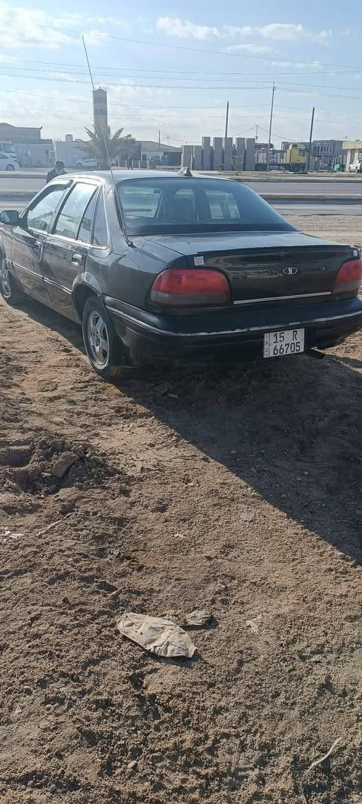 السلام عليكم.     للبيع او المراوس حسب القناعه  السعر 38 وبيها مجال بسيط 
برنس فراشه موديل 97 رقم انبار دولي سنويه مجدده تحويل مباشر 
محرك مفتوح كير اوتماتيك السياره جاهزه 
صدر جديد كهربائياتها شغاله 
تخم تاير ويل كب 
سياره جاهز من كلشي 
العنوان الرمادي جويبه 
للاستفسار هاتف   ***********
