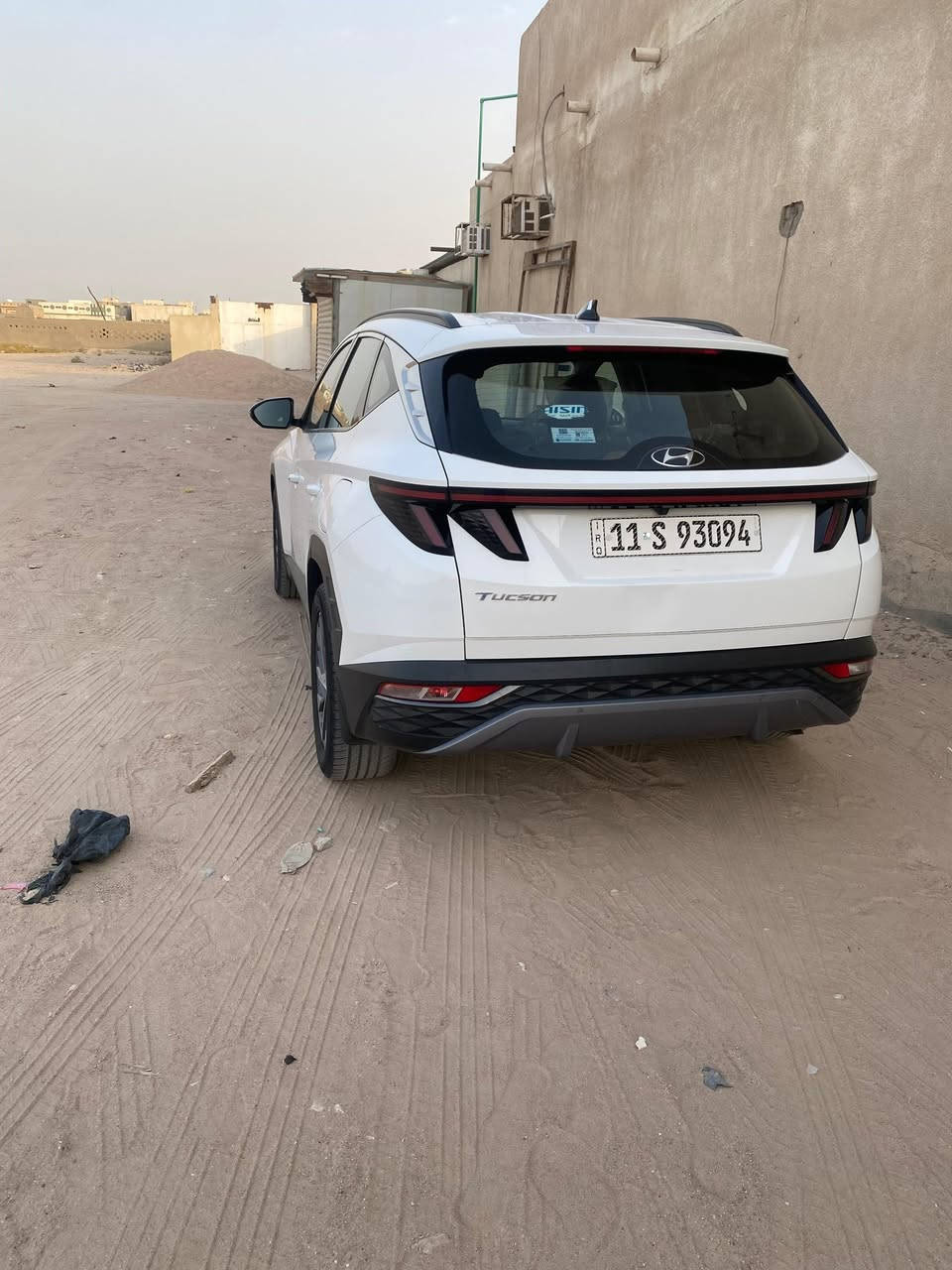 السلام عليكم
توسان خليجي موديل 22رقم بغداد انكليزي جديد باسمي تحويل مباشر مكفوله عدى صبغ فقط قبق الجنطه فقط السعر 198 ورقه
مواصفات فول عدا البانوراما   ‎
مكينه 2000 دوش
داخل ملكي ابيض
بصمه + بصمه ابواب هاند بريك بصمه 
اشارة ترحيب كامره دواره دشبول شاشه
مري شفط تحكمات استيرن
‏‎تبريد قطعتين ‏‎حساس امامي 
‏‎حساس خلفي ‏‎درايف مود  
‏‎مقاعد امامية كهرباء ‏‎بردات أبواب خلفية 
مكان السيارة البصره الزبير   الاتصال على الرقم ***********
