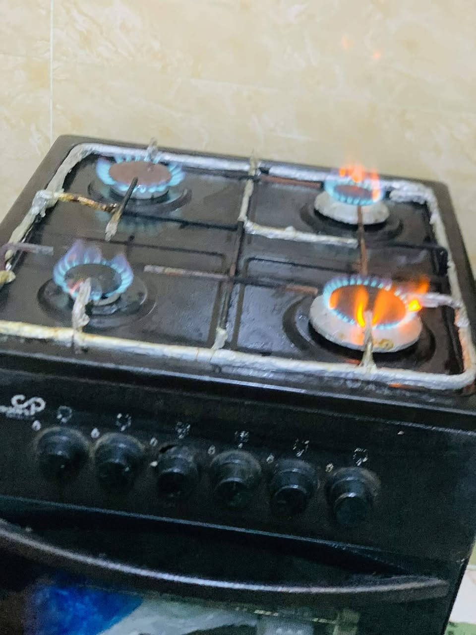 ورشه رائد العبيدي تصليح كافه انواع طباخات وصوبات النفطية والكهربائية والغازية توجد طباخات البيع بسعر مناسب الرمادي التأميم القادسيه الثانيه مقابيل صيدليه الخليج ***********واتساب
