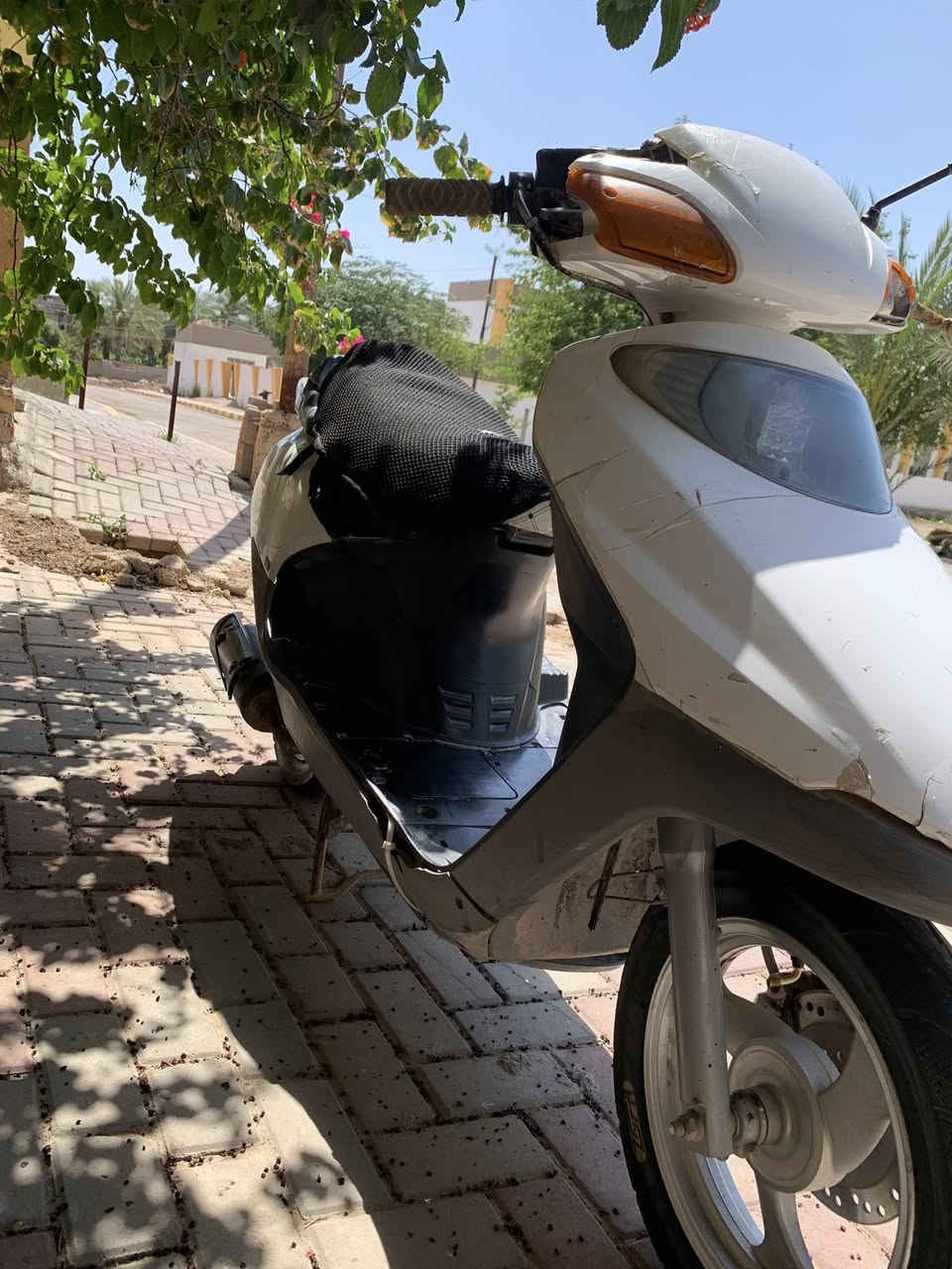سبيسي ياباني  سرعه 100 دراجه احلى من الصوره محرك مجفت قبل شهر بس يحتاج قبق هندر وباتري ابيعك هيج فحم قفل ١٥٠ (***********)

